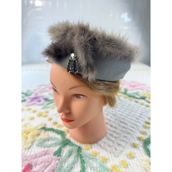 Accessories - Vintage Grey Pillbox Hat Real Fur Trim Rhinestone Brooch Detail Mid-Century